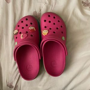 Crocs - Pink with Battle Strap